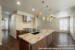 Building Photo - 1410 Canyon Brook