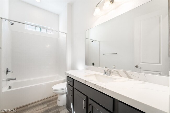 Building Photo - 110 Ibiza Lk Dr