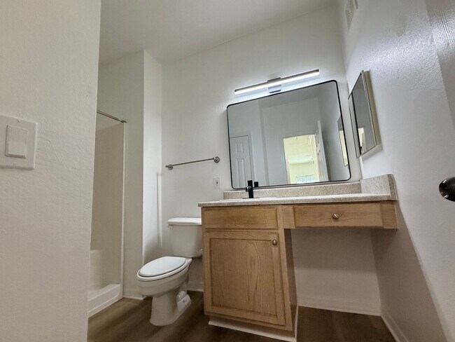 Building Photo - 7800 Point Meadows Dr
