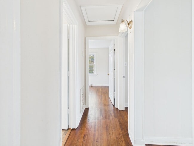 Building Photo - 2609 Harold Ave