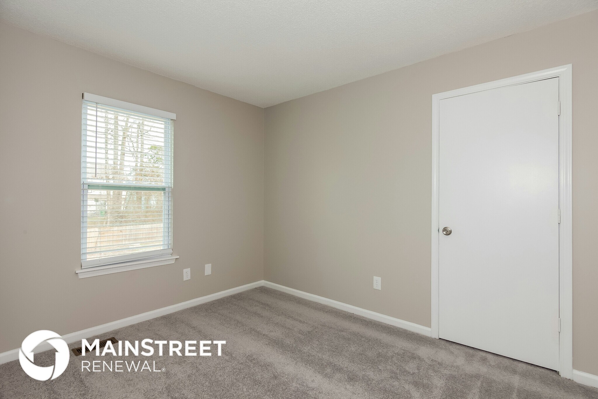 Building Photo - 1539 Jeffrey Bryan Dr