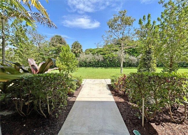 Building Photo - 511 NW 17th St