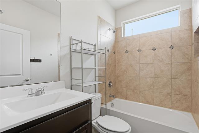 Building Photo - 1208 Burlingame Dr