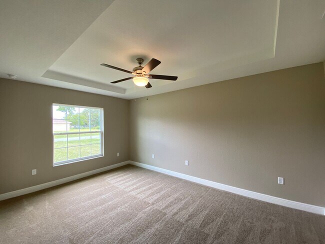 Building Photo - Marion Oaks - Welcome Home