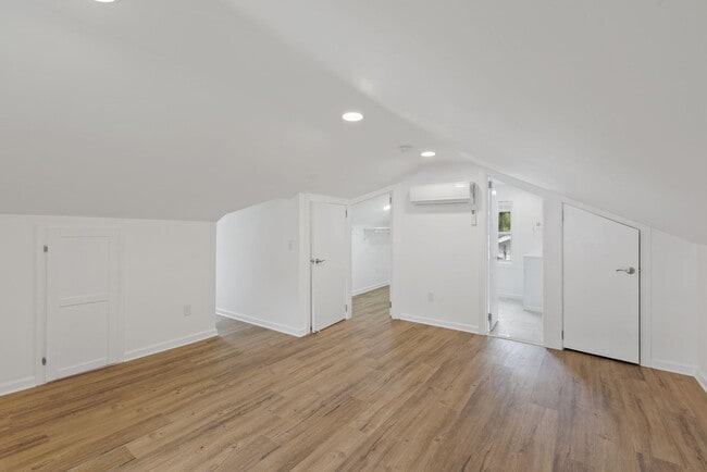Building Photo - 6011 44th Ave