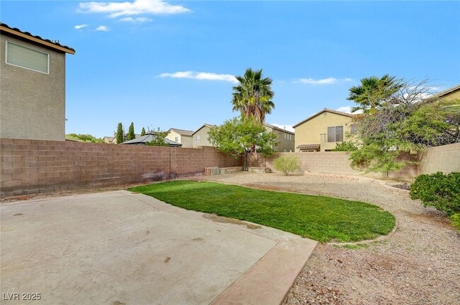 Building Photo - 9408 Santana Siesta Ave