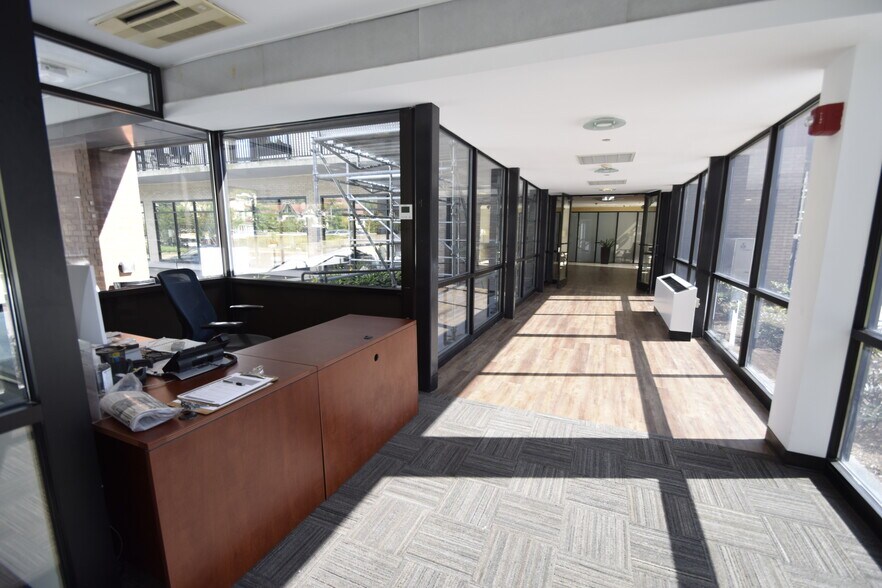 Building Photo - 60 Longwood Ave