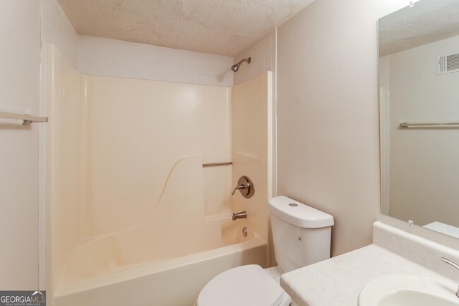 Building Photo - 830 Josh Ln