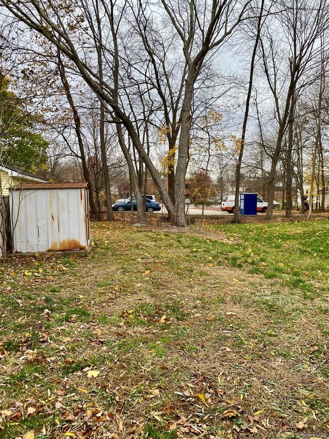 Building Photo - 26 Poplar St