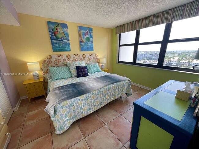 Building Photo - 2301 S Ocean Dr