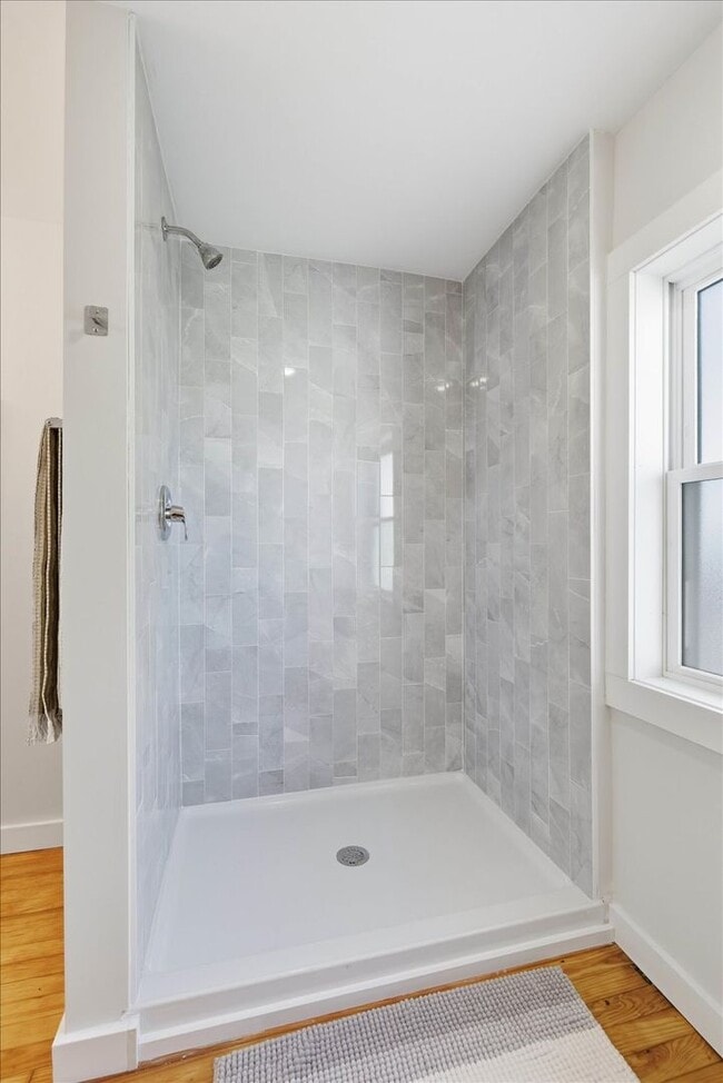 Building Photo - 305 W Broadway