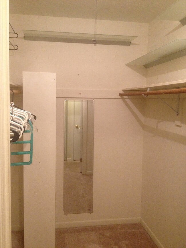 Walk in closet - 1730 State St