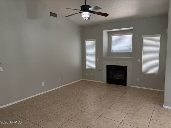 Building Photo - 1660 E Gary Dr