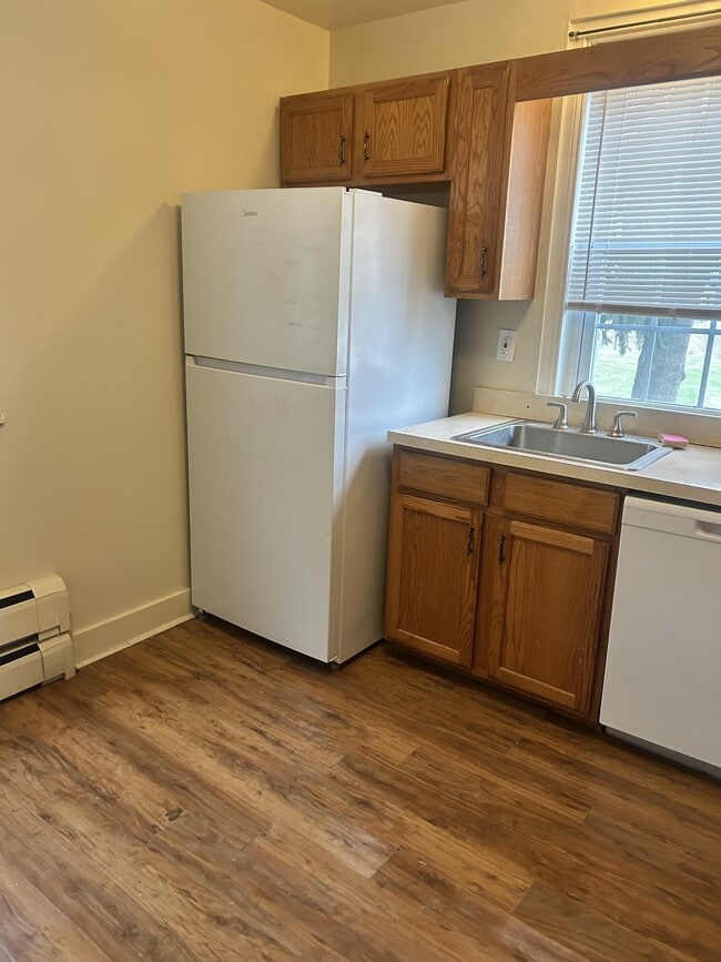 Building Photo - 960 Disston View Dr