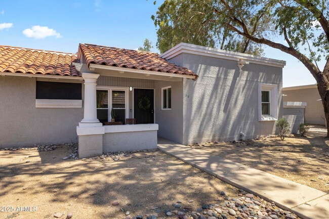Building Photo - 9020 W Highland Ave