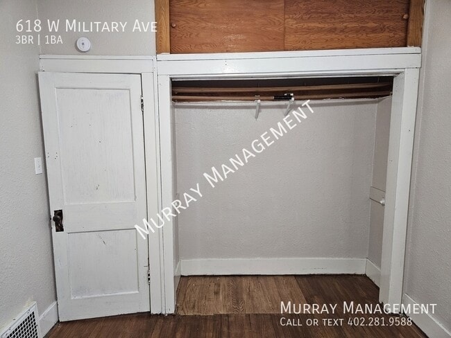 Building Photo - 618 W Military Ave