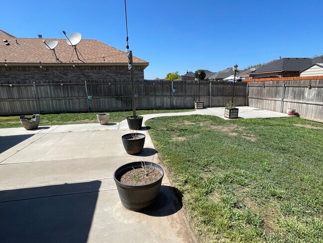 Backyard - 6813 Fanchun St