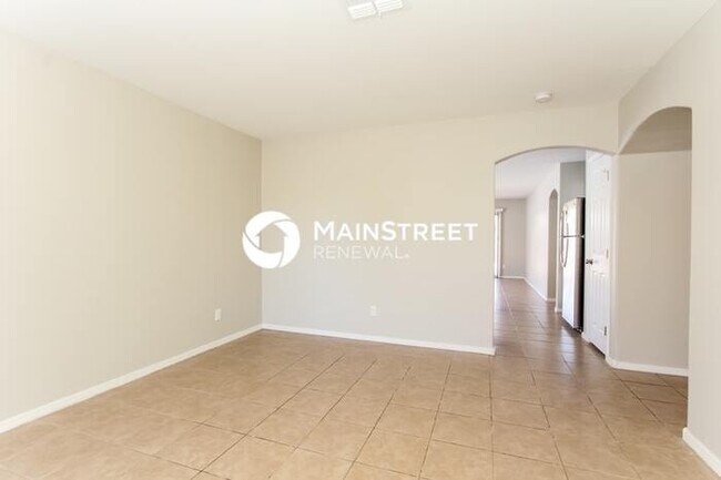 Building Photo - 3 Bedroom Pet-Friendly Home in Phoenix, AZ with Main Street Renewal