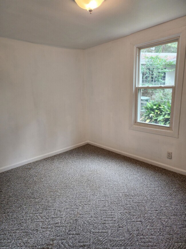 Building Photo - 1625 Old Bainbridge Rd