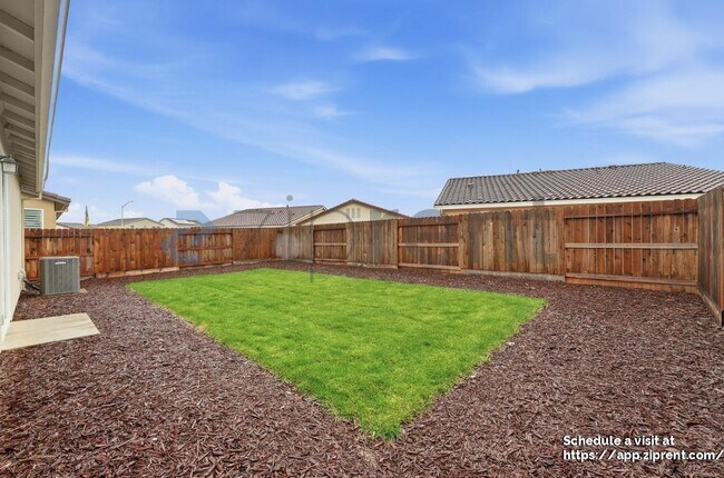 Building Photo - 4612 Irma Dr