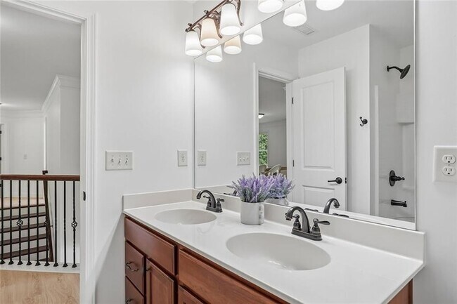 Building Photo - 5811 Kendrix Ridge Dr