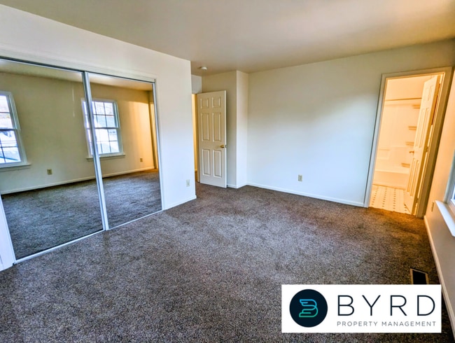 Building Photo - 9709 Ransom Hills Terrace