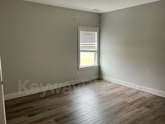 Building Photo - 658 Broadsword Wy