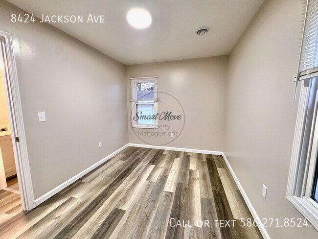 Building Photo - 8424 Jackson Ave