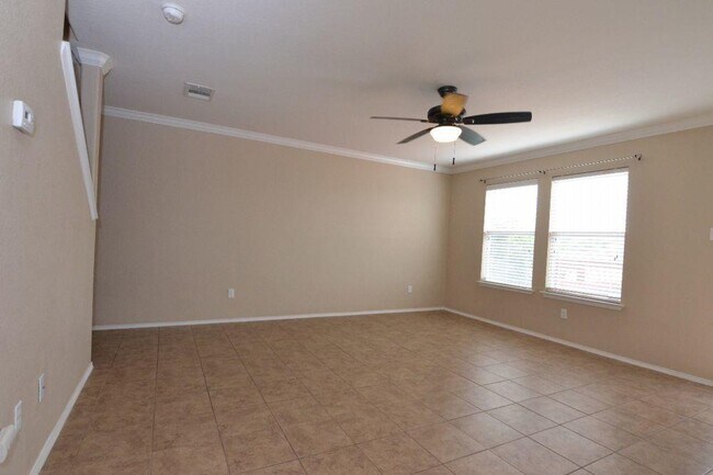 Building Photo - 11525 Autumn Ash Dr