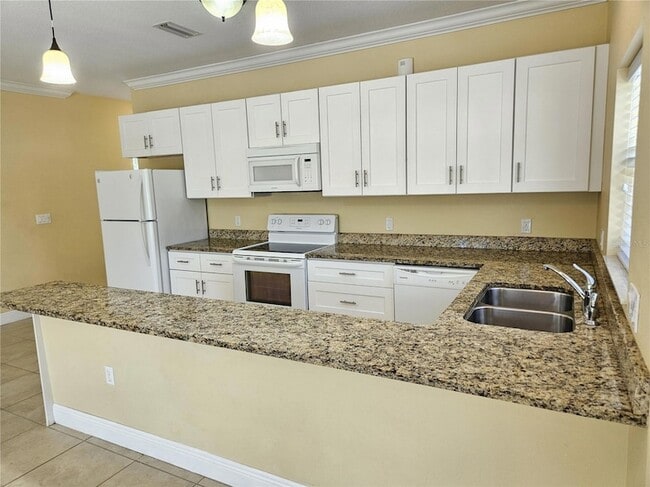 Building Photo - 601 Sandy Nook St