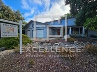 Building Photo - 3087SF 2 Story 5/2.5 House - Community Cabana, Pets Ok, 3 Fireplaces, Beautiful Updated Kitchen