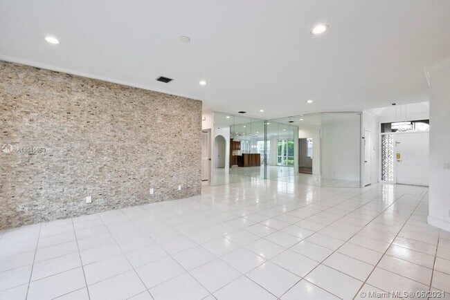 Building Photo - 12375 NW 10th Dr