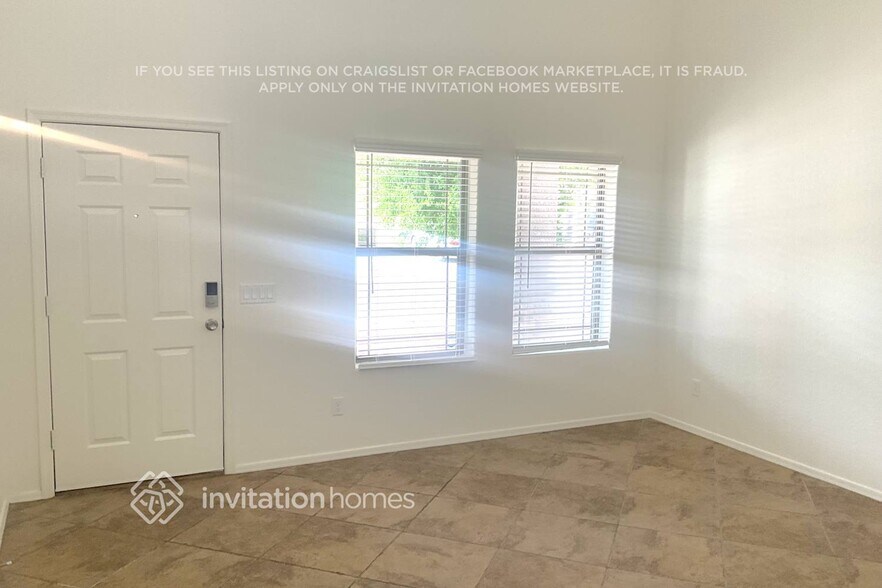 Building Photo - 15415 N 170th Ln