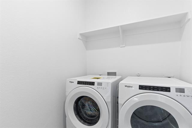 Building Photo - 1206 Falls Rush Wy