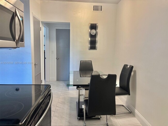 Building Photo - 2200 S Ocean Dr