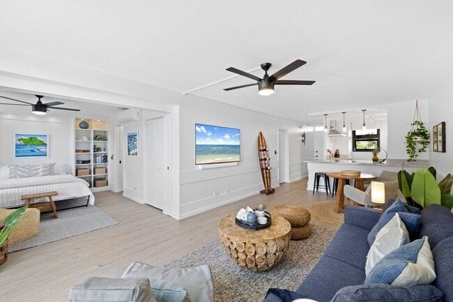 Building Photo - Hale Pono Waikiki by Gather: High-End 2BR,...