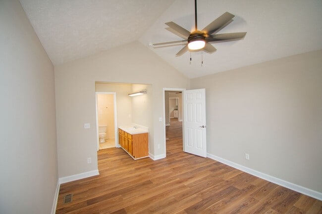 Building Photo - Coming Soon! Renovated 3 Bedroom 2 Bathroom- No Pets