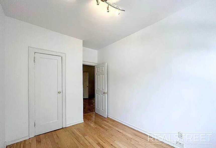 Building Photo - Nostrand Avenue