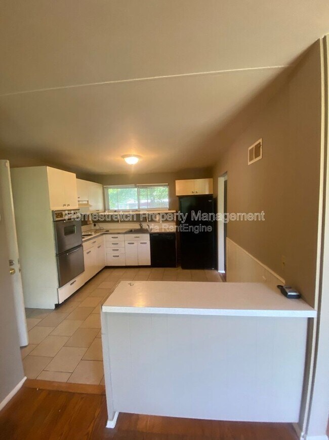 Building Photo - 2220 Argo Dr