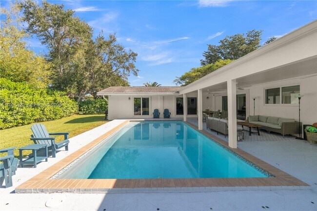 Building Photo - 7465 SW 135th St