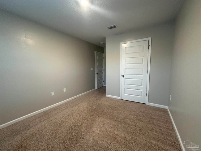 Building Photo - 7540 Oak Lake Blvd