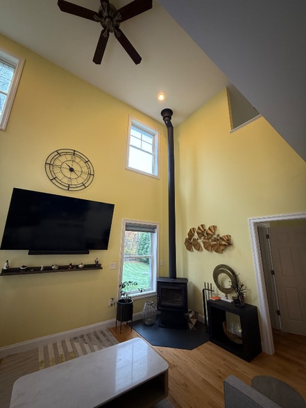 Building Photo - 140 Boxwood Ln