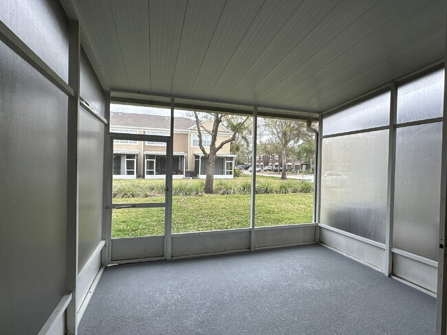 Building Photo - "Spacious 3-Bed Townhouse with 2.5 Baths in Beautiful Bradenton!"