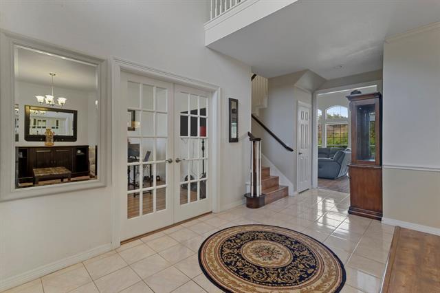 Building Photo - 2209 Micarta Dr