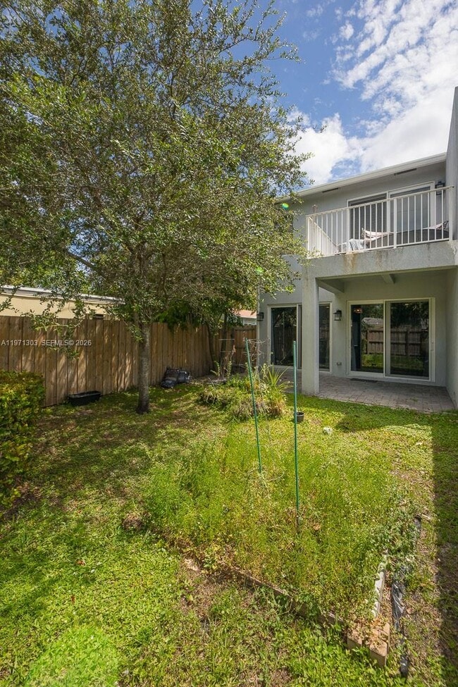 Building Photo - 619 SW 17th St