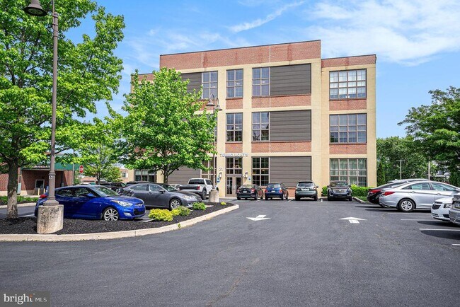 Building Photo - 21 S VALLEY FORGE Rd