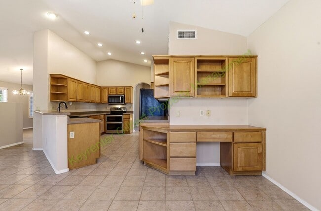 Building Photo - Golf Course Living in Sun Lakes  – 55+ IronOaks at Sun Lakes Community Home on the 18th Fairway!