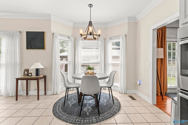 Building Photo - 122 Navaho Trail