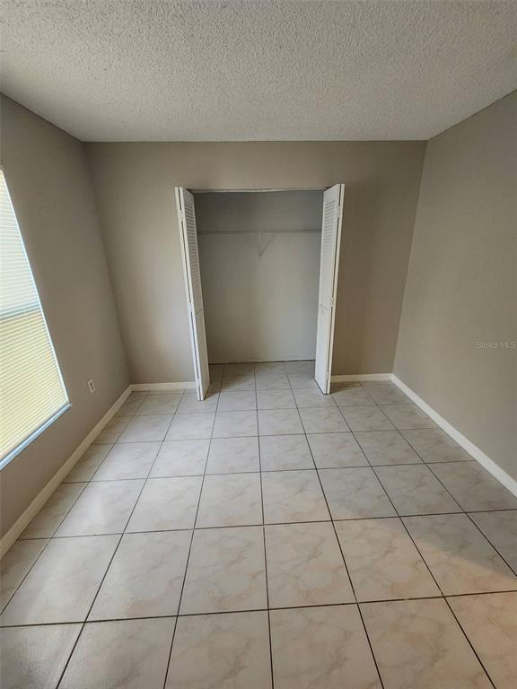 Building Photo - 607 Koala Ct