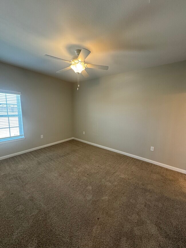 Building Photo - 430 Houston Ridge Dr
